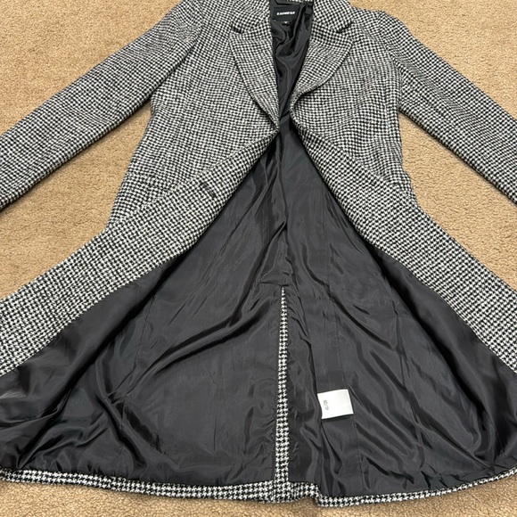 Express women houndstooth coat. XS - Picture 6 of 12